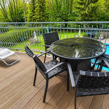 Apartment Gutshaus Luxus-fewo Morgentau Garz (Rugen)