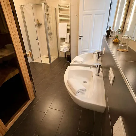 Apartment Gutshaus Luxus-fewo Morgentau *