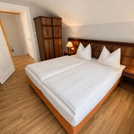 Gutshaus Luxus-fewo Morgentau Apartment